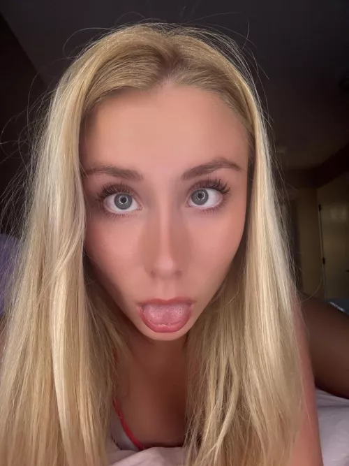 fuck me til i look at you like this <3