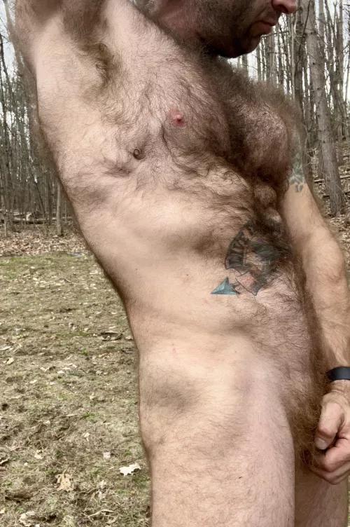 Posing on the farm 💪 