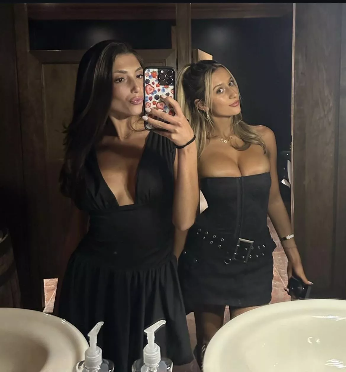 Right is ready for a fun night