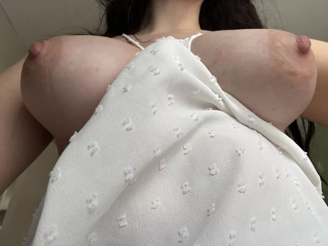 Suck the puffies all day long 