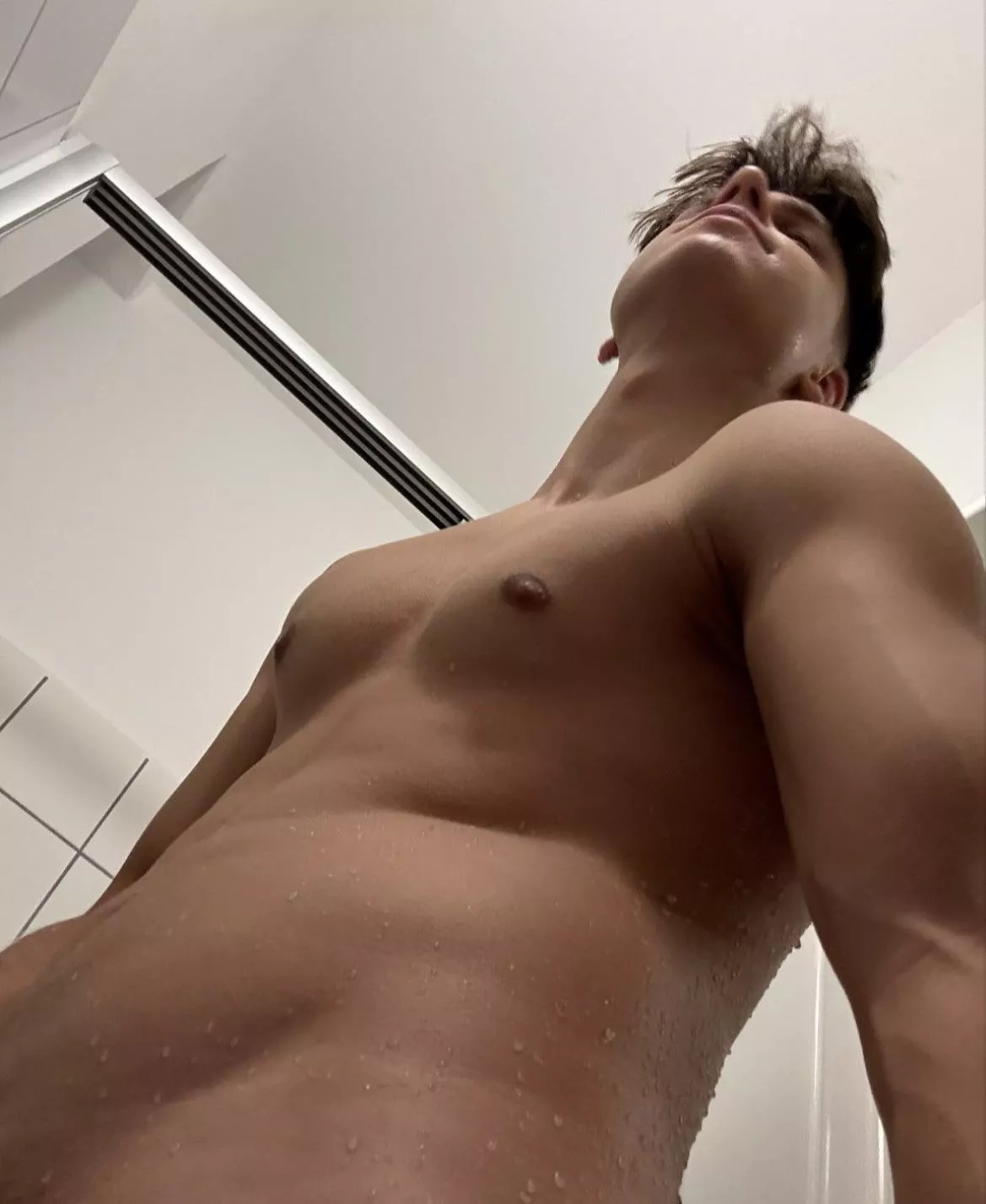 (19)Would you lick my body?