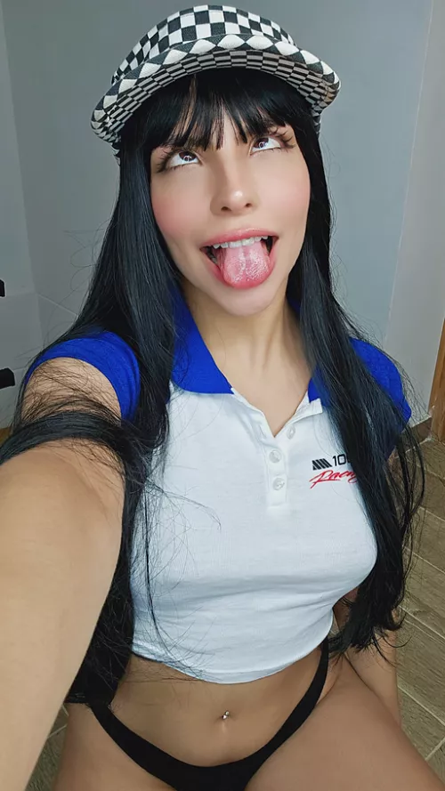 are u choosing my mouth or my face to finish on?