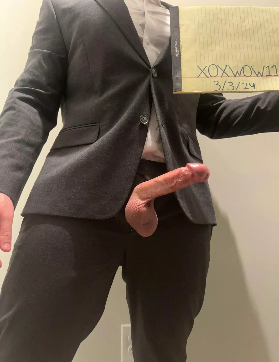 I need help with the zipper..