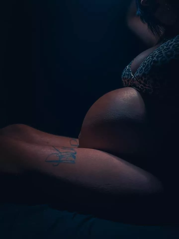 I need more men who have a pregnancy fetish in my life 