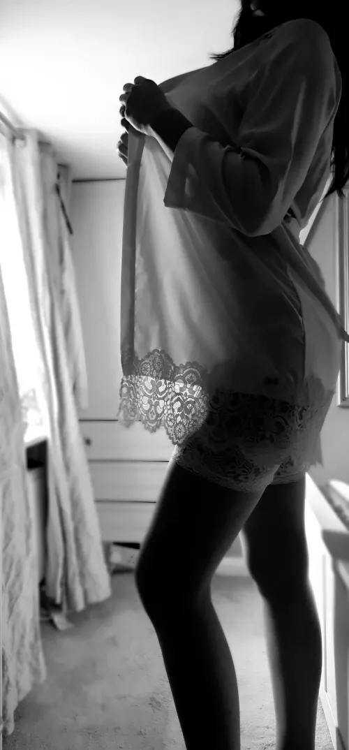 What lies beneath? 🤍