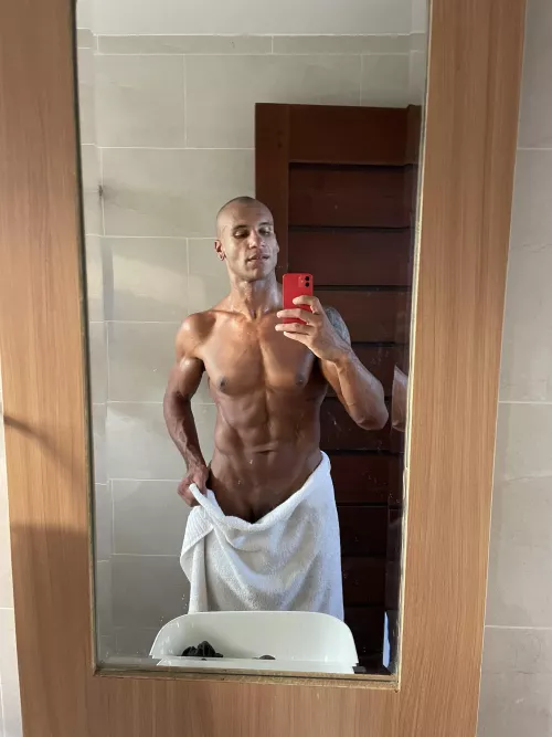 You want to pull my towel ?