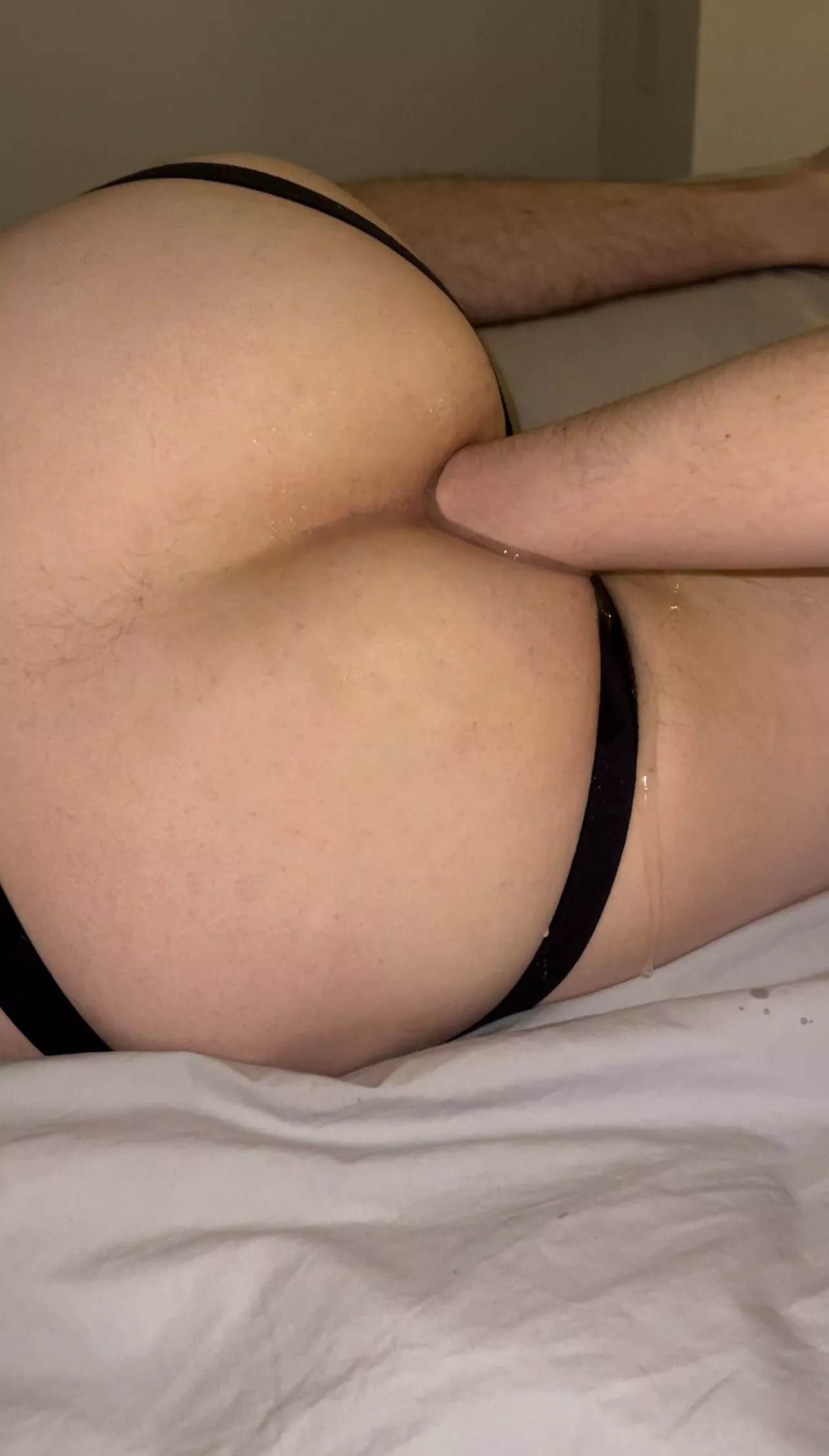 18 sub need hot tops to watch me fist myself