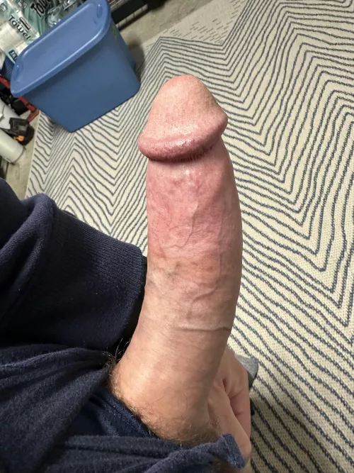 [49] ladies DM me. Daddy’s dick needs attention