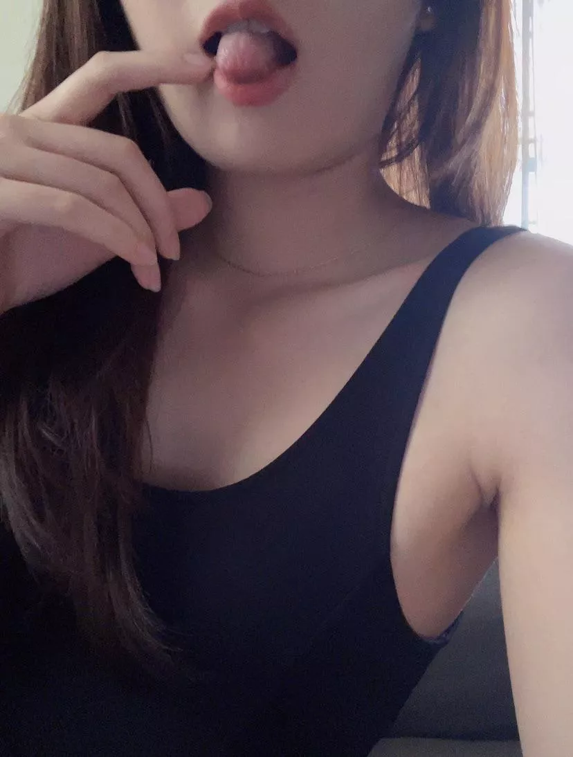 Does anyone likes my lips? :3