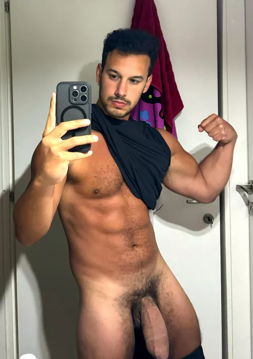 First 3 words that comes to your mind? 👇 [24]