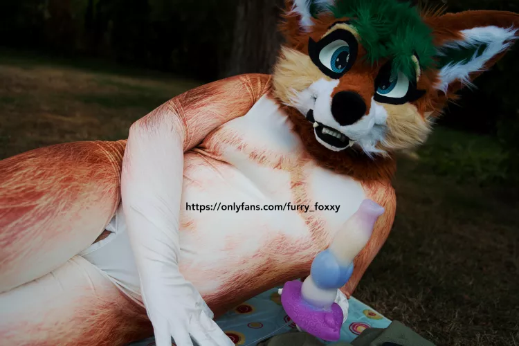 💦 Oh I know some fun ways to use this squirty knotty dildo! 💦 💦