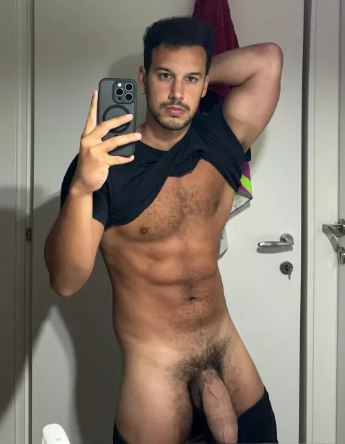 First 3 words that comes to your mind? 👇 [24]