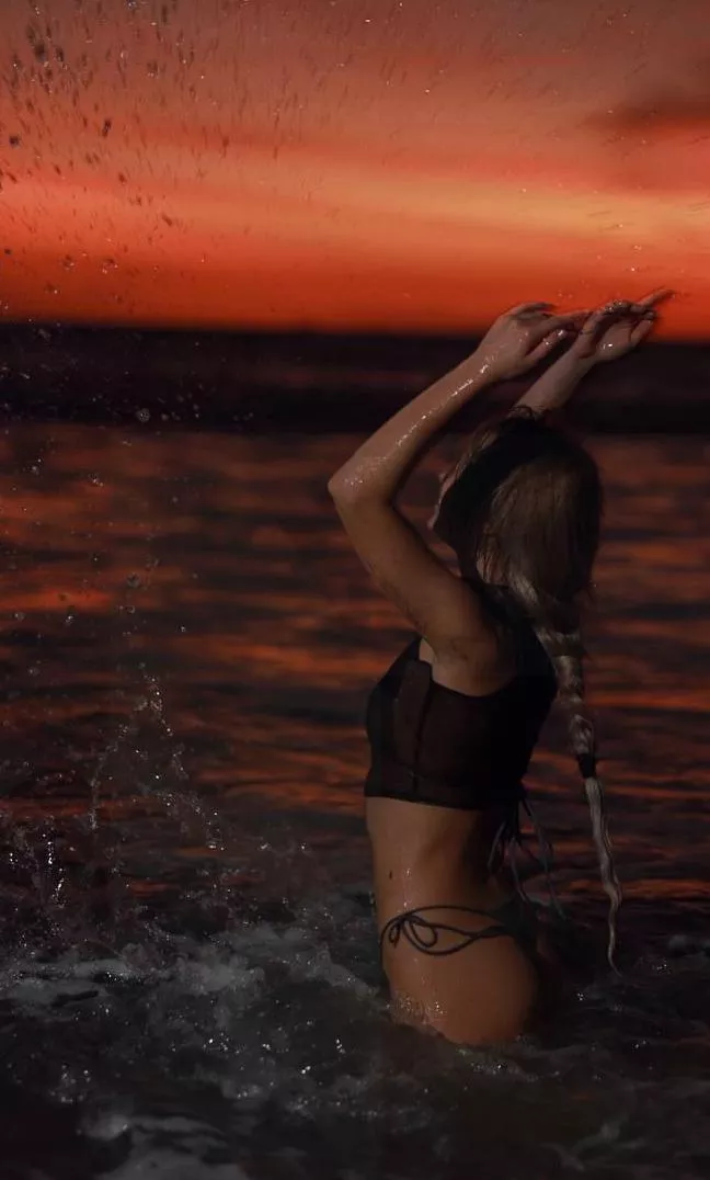 Is this ass gonna be big enough to satisfy you👅