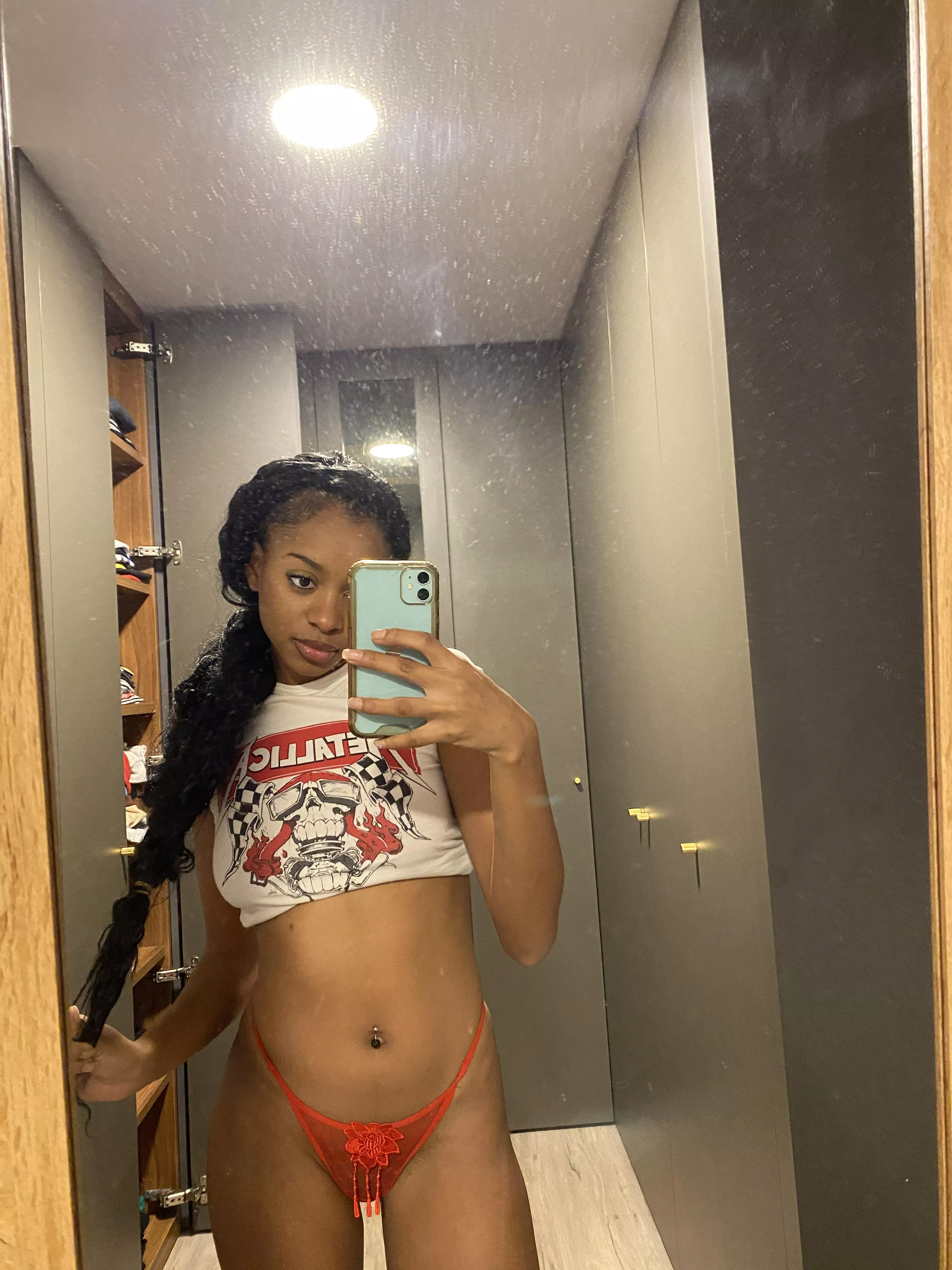 Looking for a cute outfit today