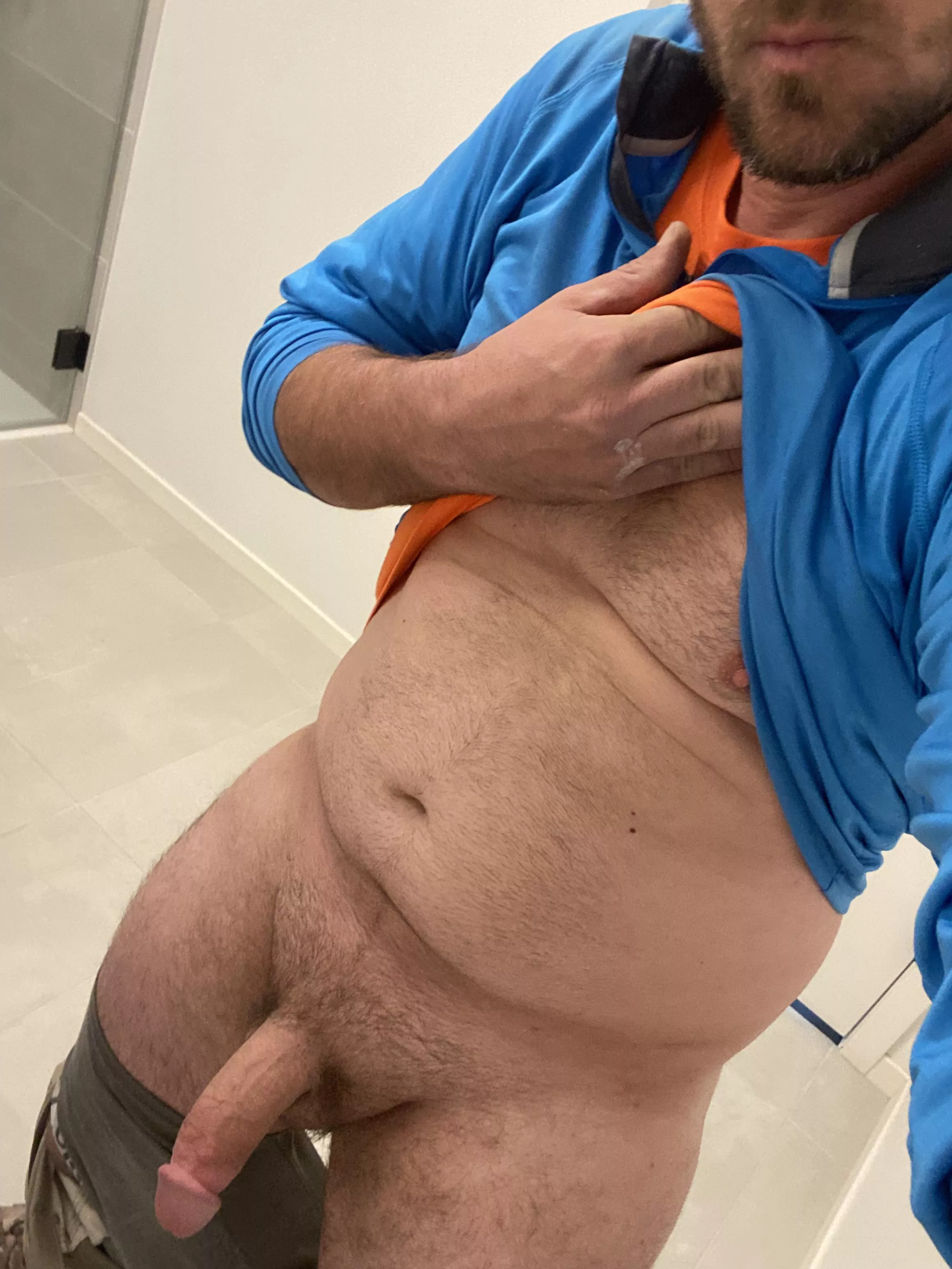 Love sneaking nudes at work