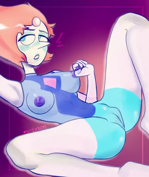 Pearl tries body paint (skexboo)