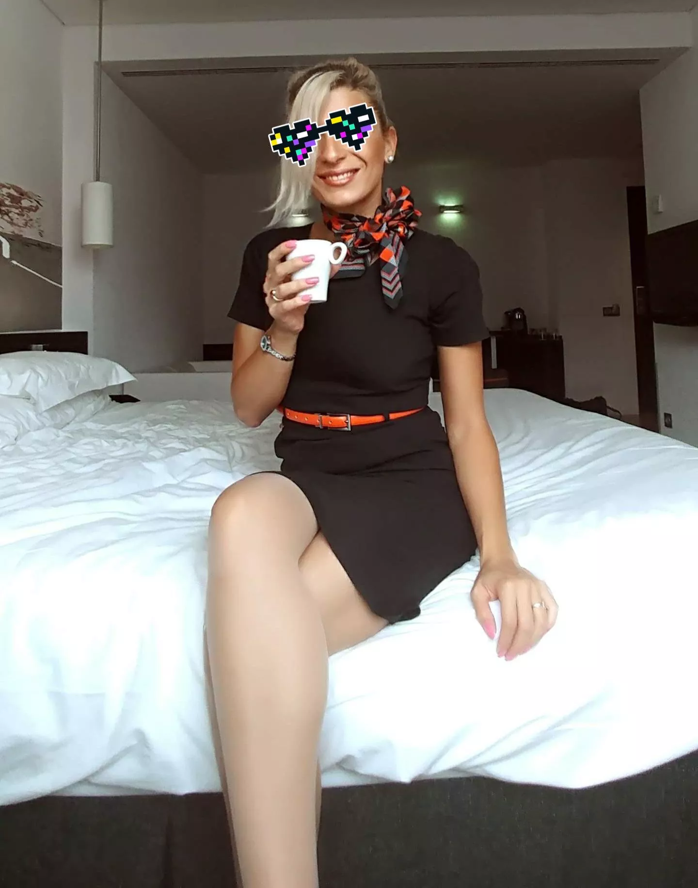 Chilling in a hotel. Wish she wasn't so anonymous and would show her face