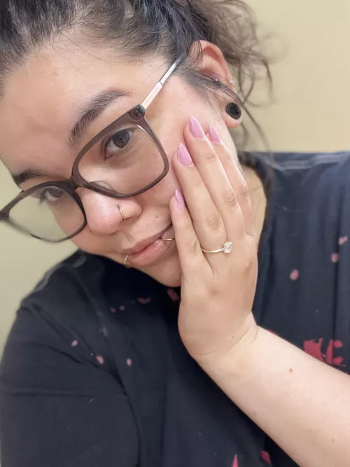 Fresh baby pink nails 💕