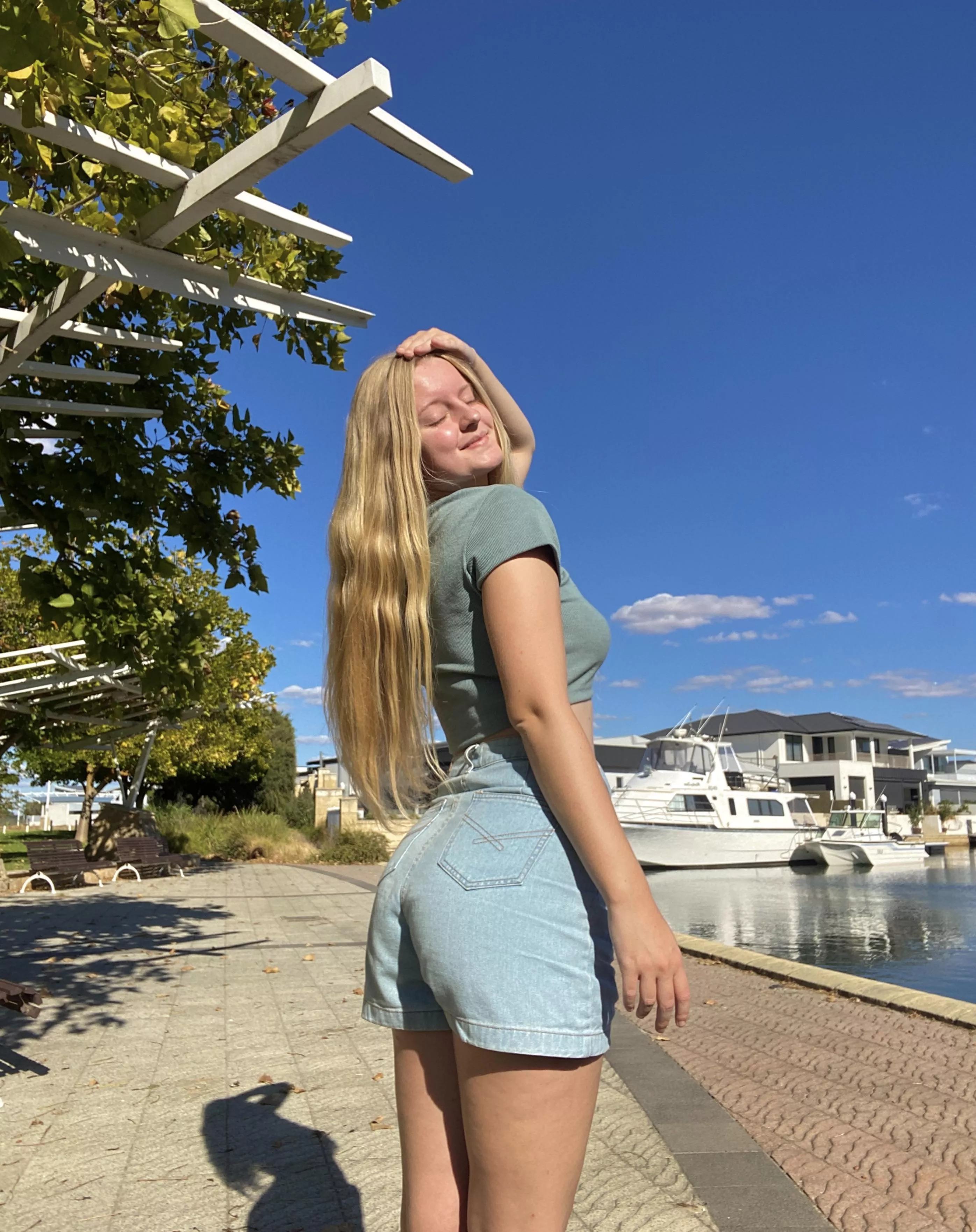 Got my gorgeous locks in the sunshine today 💗 draping down like rapunzel hair