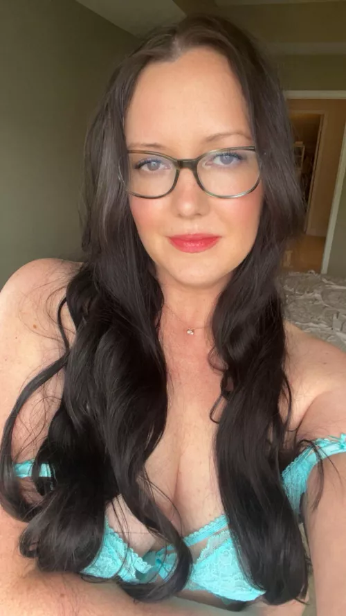 Hoping to have fun tonight {f}