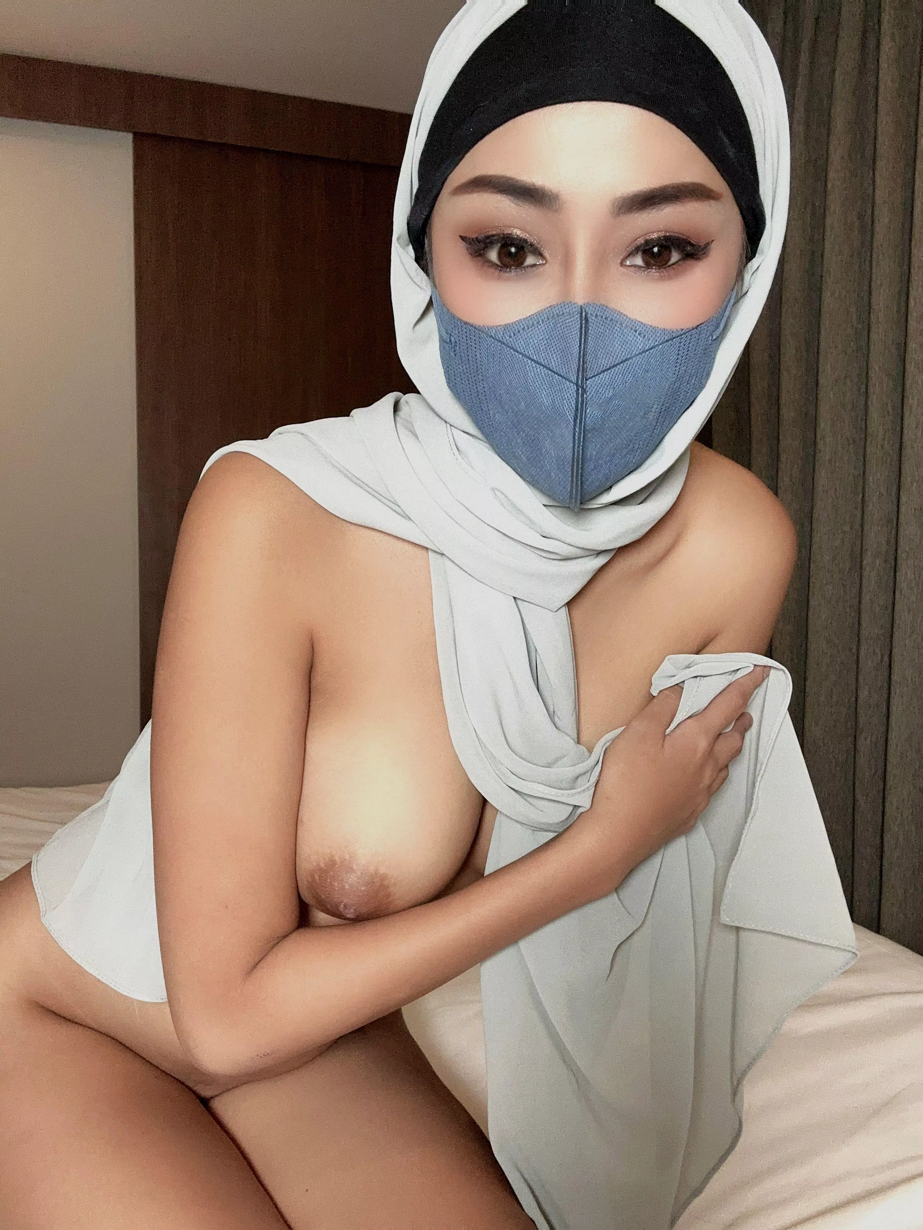 Muslim girls like me like it both rough and soft