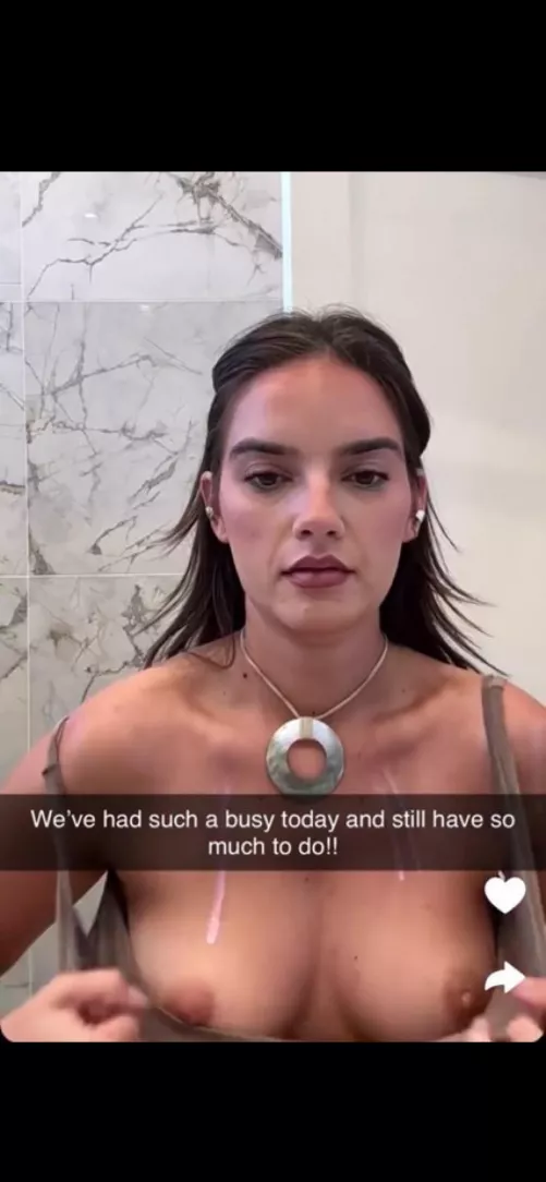 Natalie Noel accidentally flashes her tits 🍒🍒