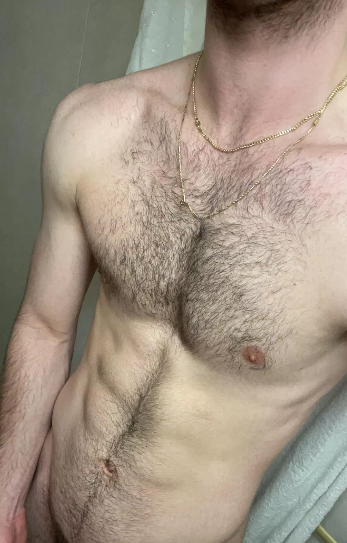 Perfect scruff length, what u think?😈