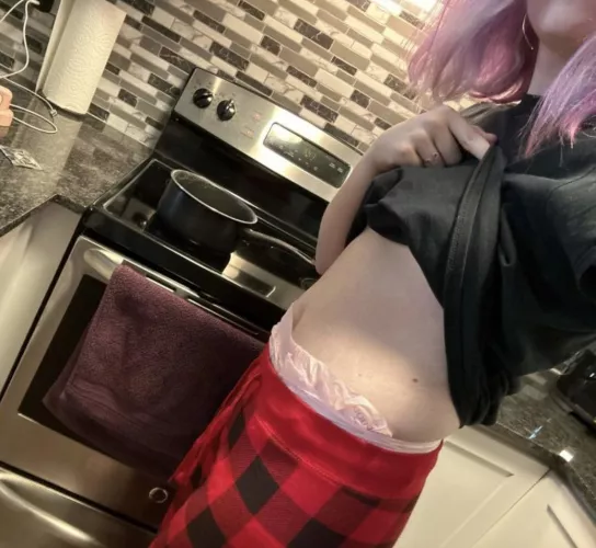 sneak peak of what’s for dinner 😝