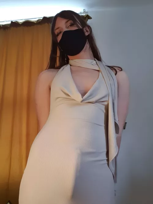 Would you take me on a date in this outfit? 🥵