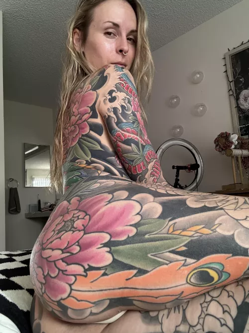 Felt sexy and horny this morning 