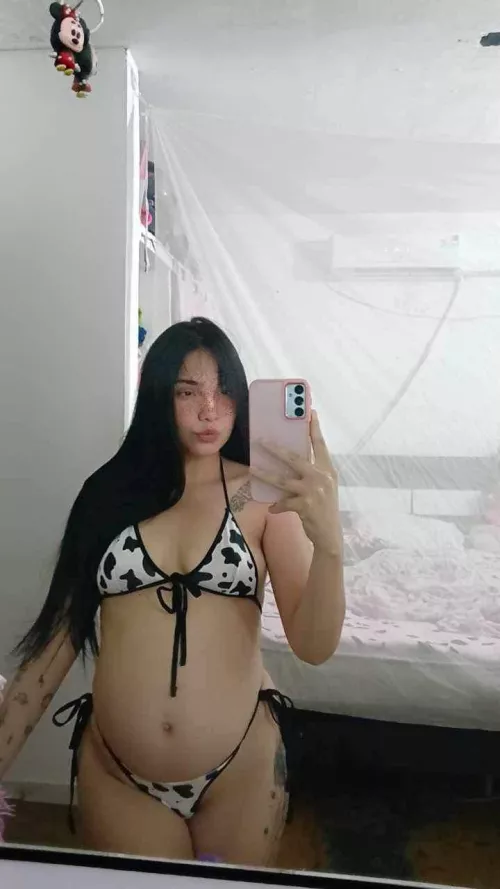 hi daddy here you have a playful and very hot pregnant woman ready for you 😈🤰🏻🍆