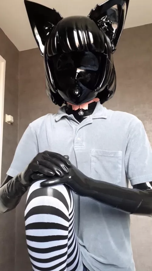 How about you tell your loved ones how much you care about them rq? :3