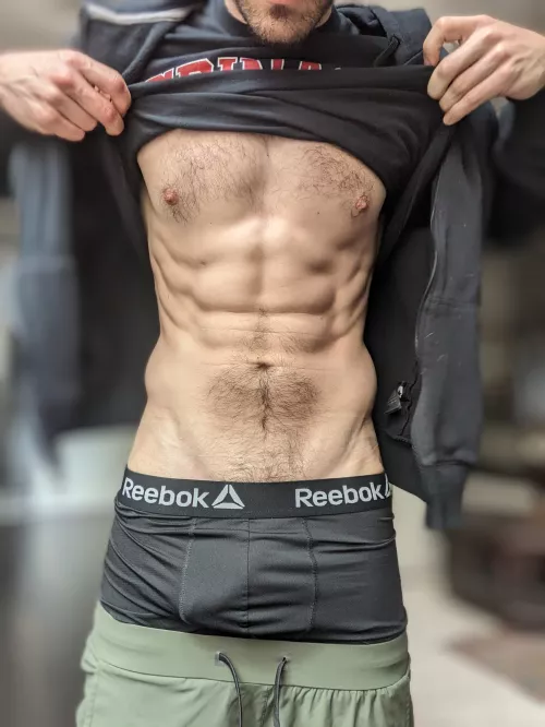 I showed you my abs plz respnd