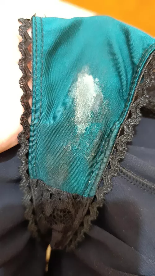 I would like me to start studying by sucking this, would you like it?