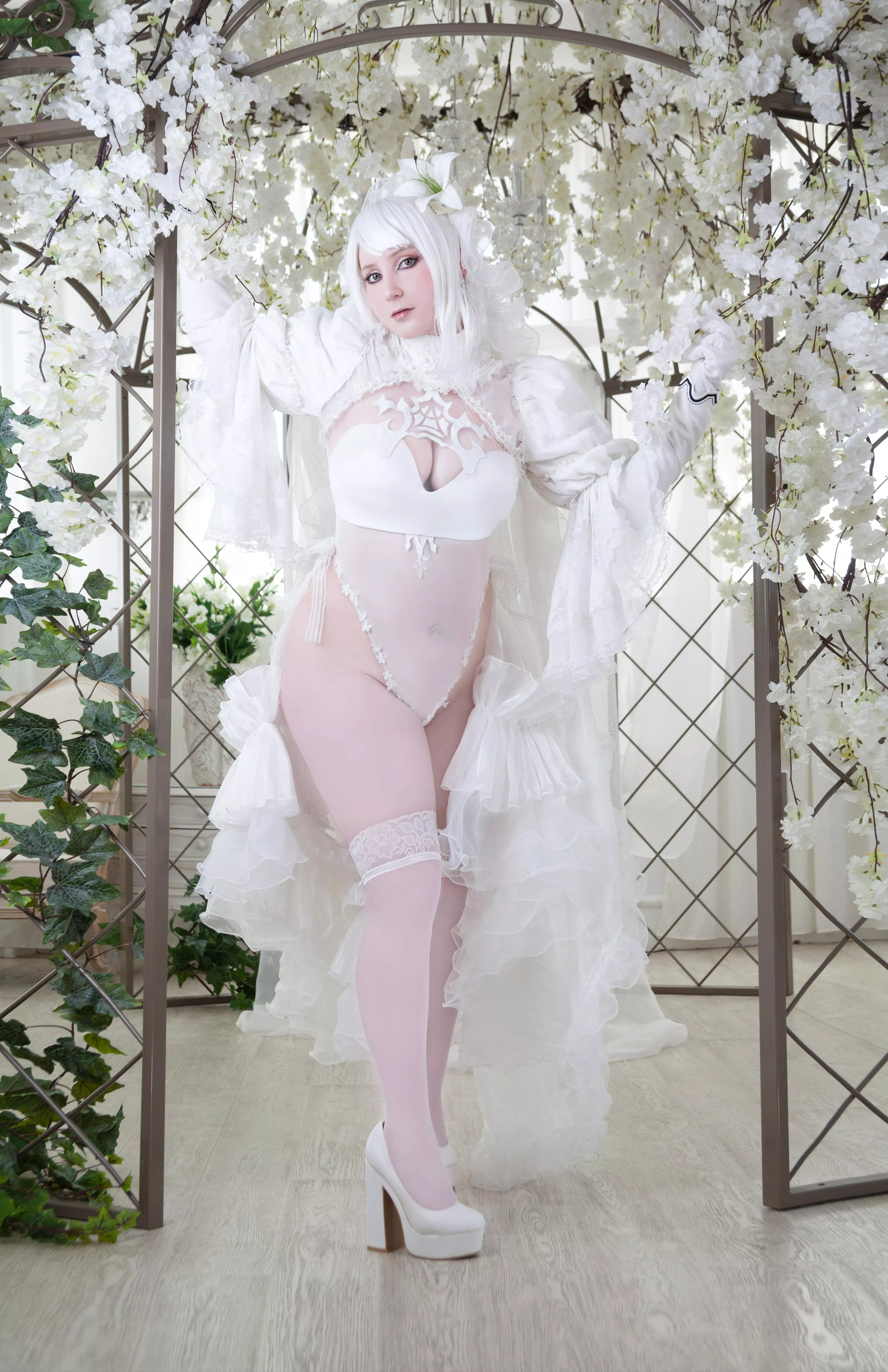 Kaine in Bride  2B dress
