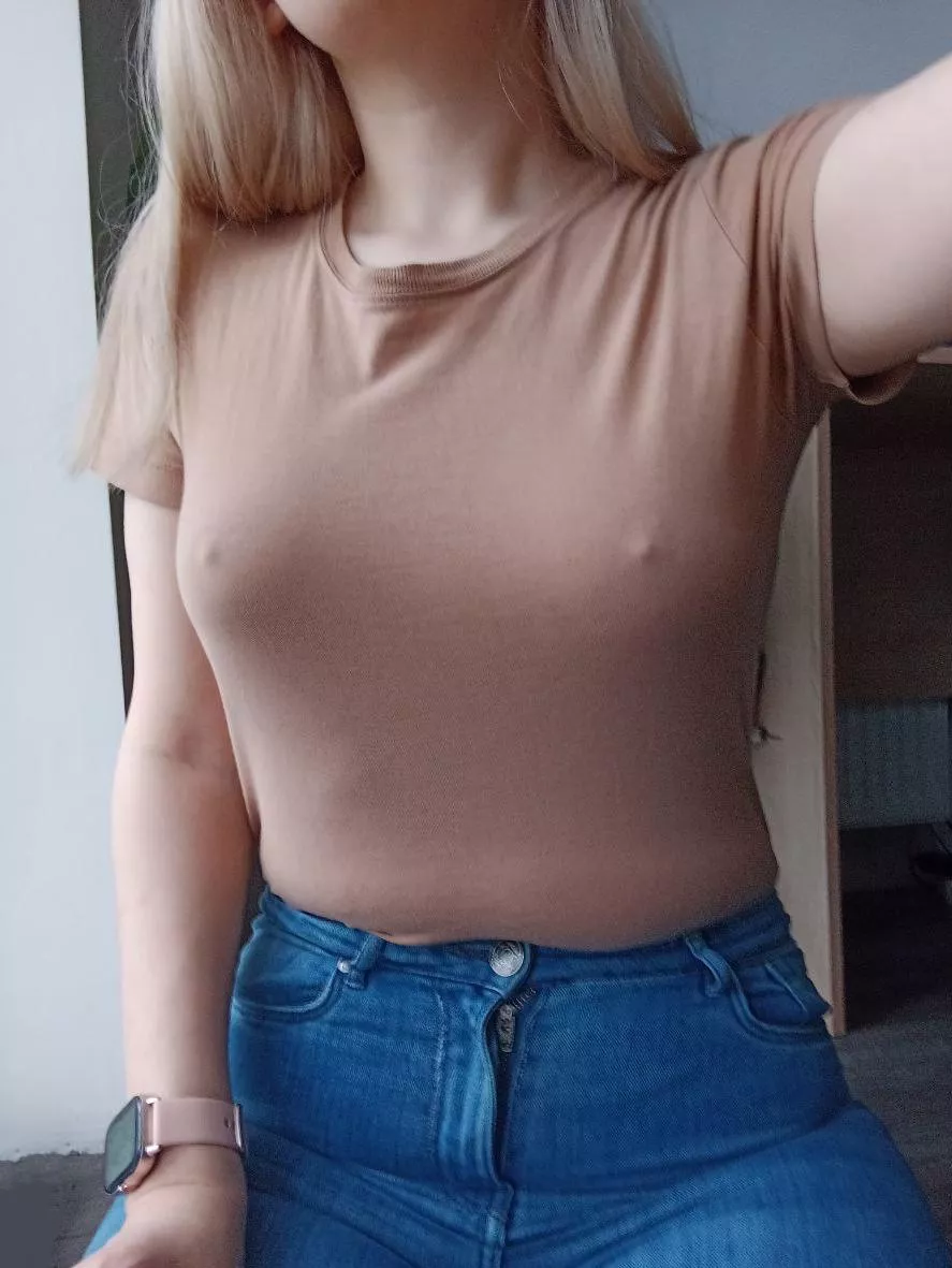 Obviously no bra today