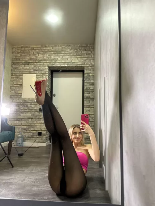 Pantyhose always look better like this!