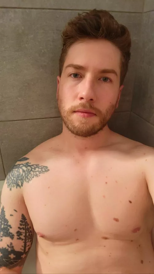Tired bathtub time 🛁