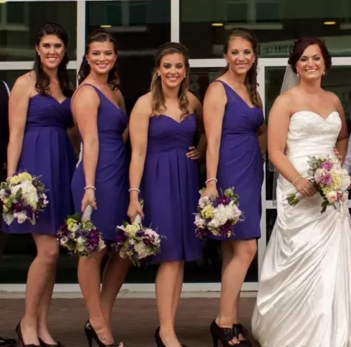 After the ceremony, the Bride and 3 attendants have a great outdoor photo session. Album IC