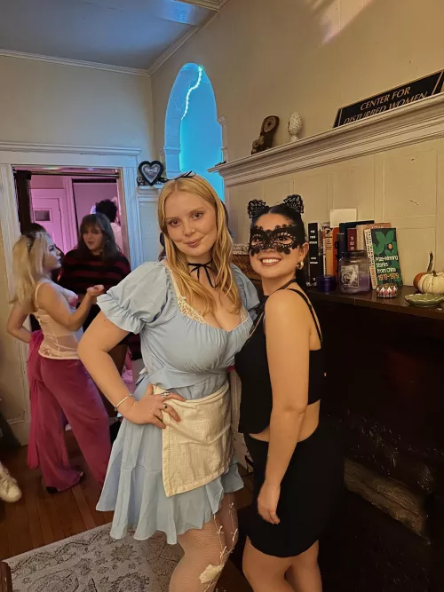 Alice vs. the Cheshire Cat...