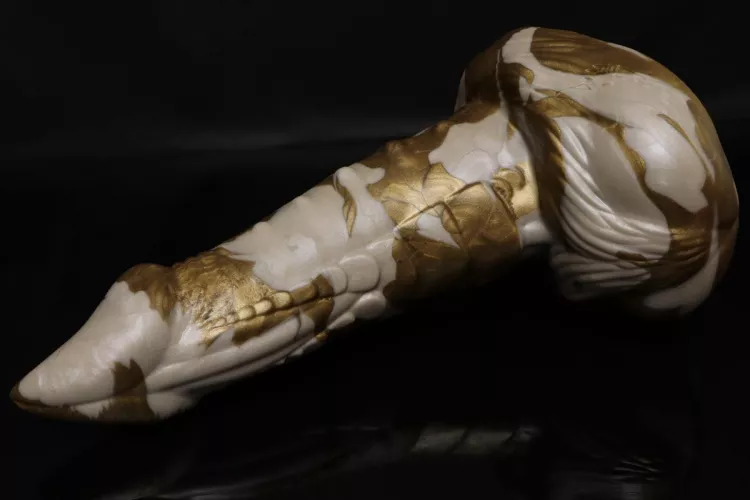 another week, another friday afternoon spent lusting over dildos i shouldn’t buy.