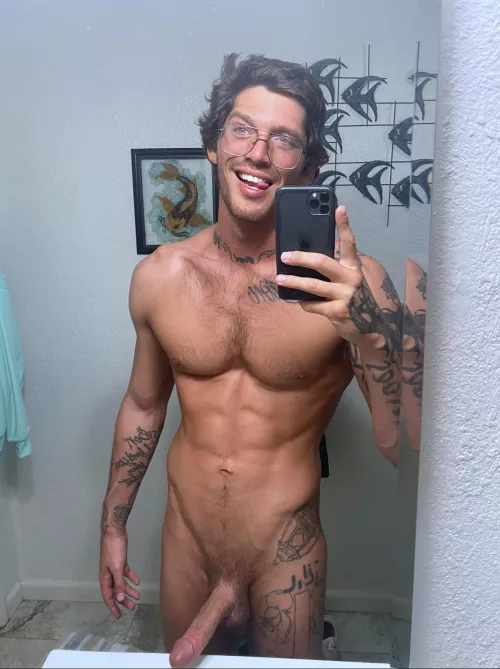 Do you like my glasses ??🤓 🍆