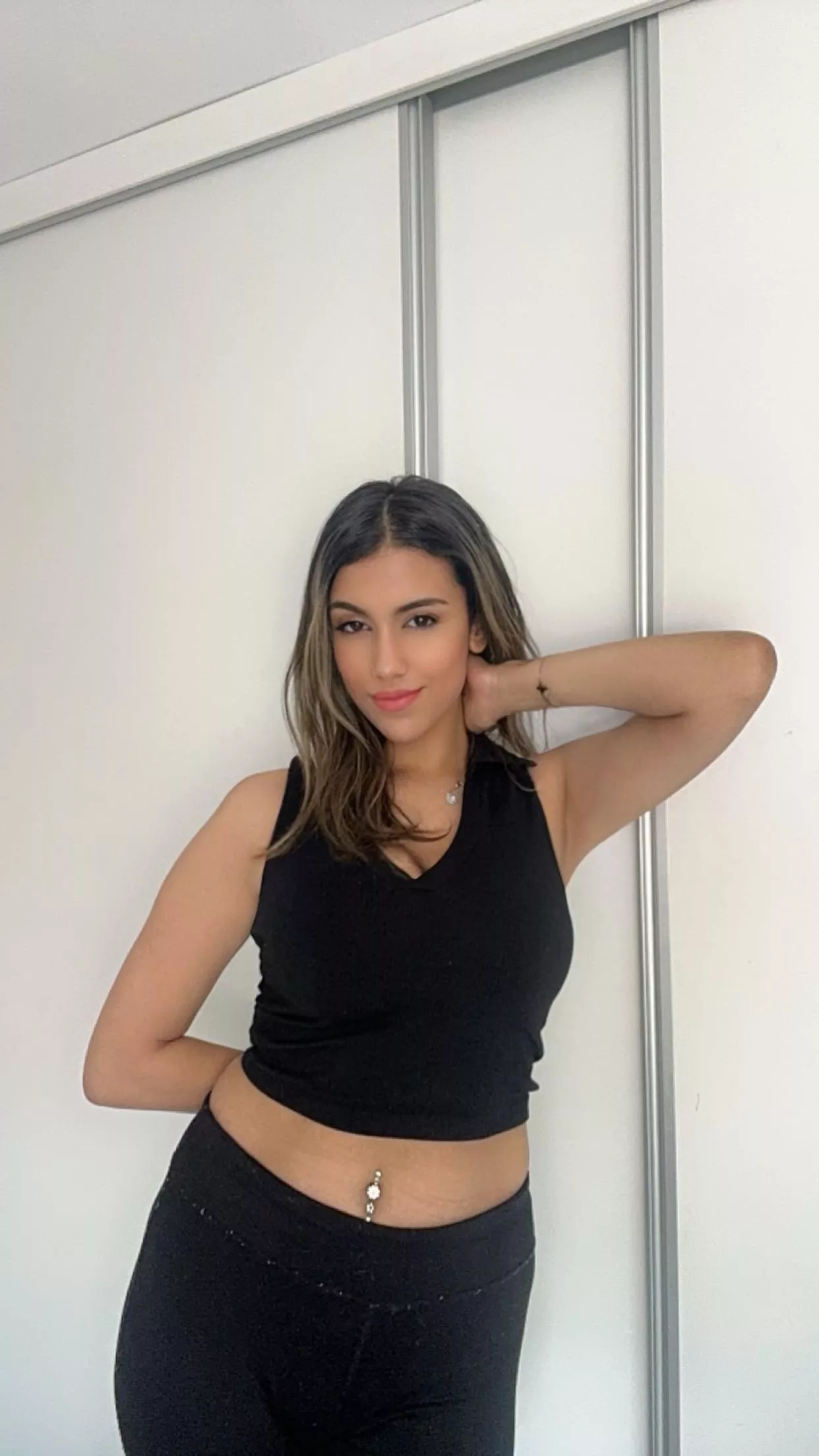 Do you prefer armpits like mine or a little more stubble?