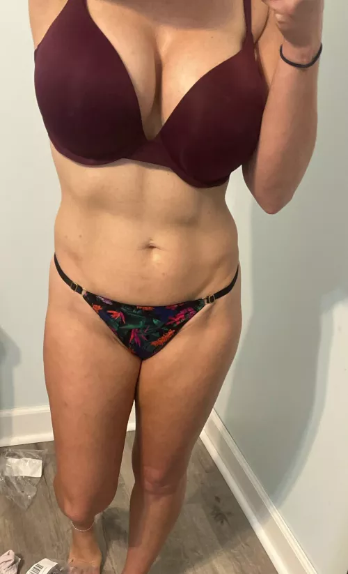 [f] simple. Tropical.