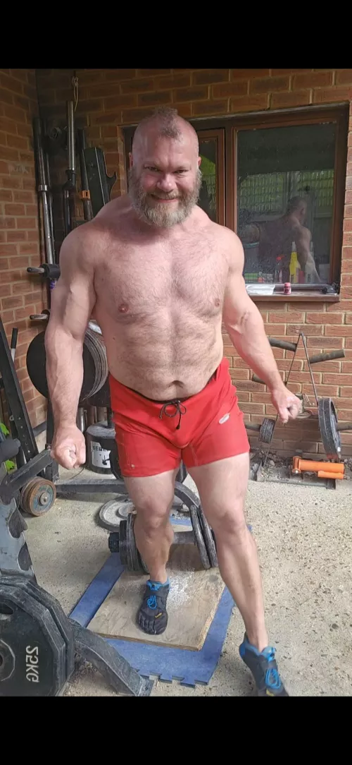 Give daddy cuddles, now!