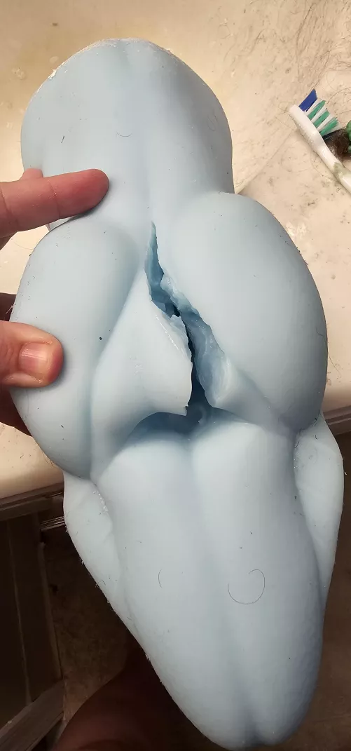 It's not fixable by dragon glue, is it?