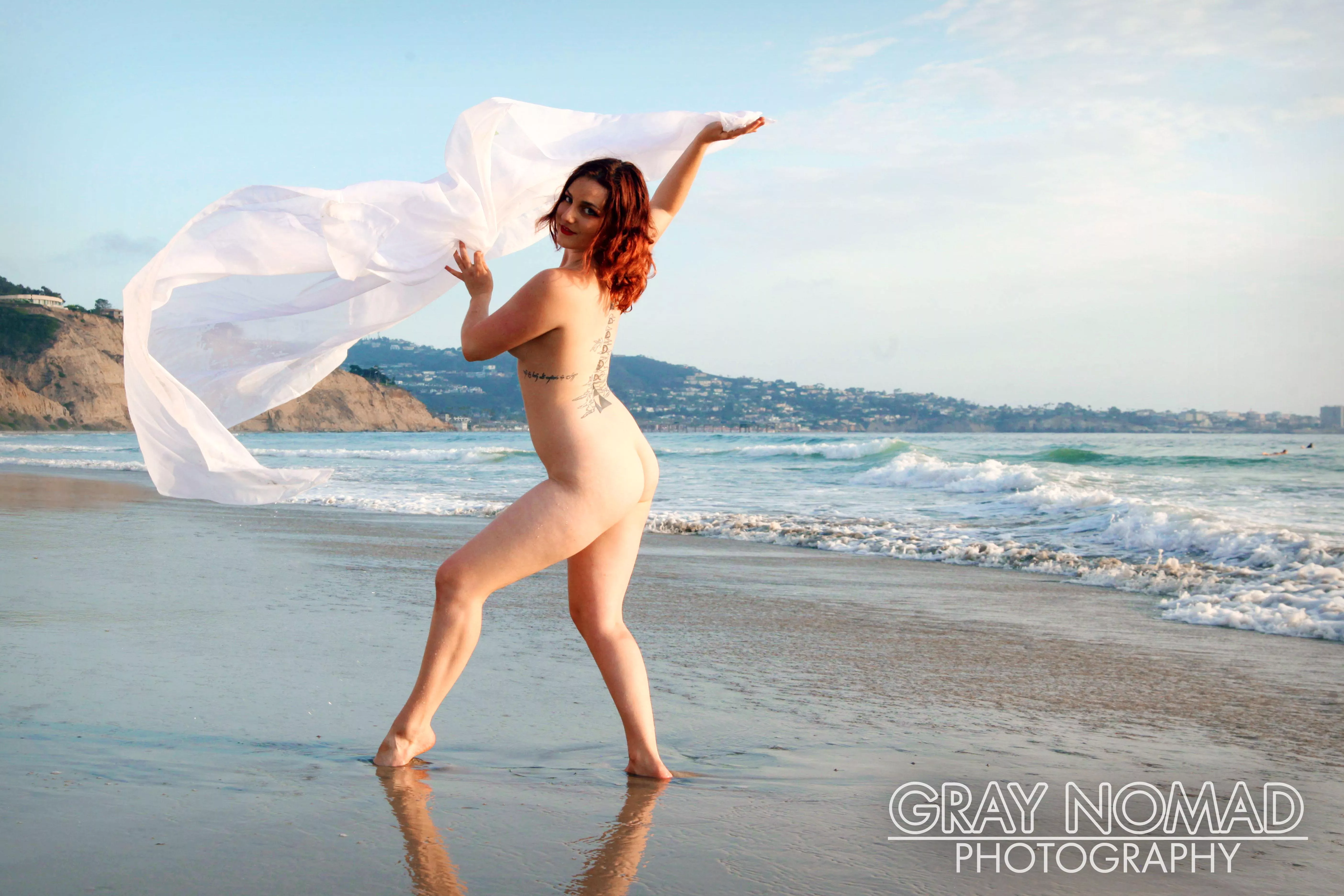 Keep on hopin' we'll eat cake by the ocean