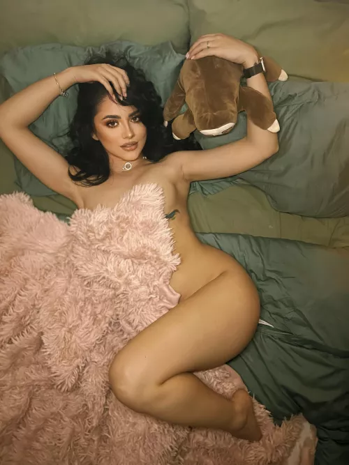 Living my own fairytale, villains beware 🏰👸
