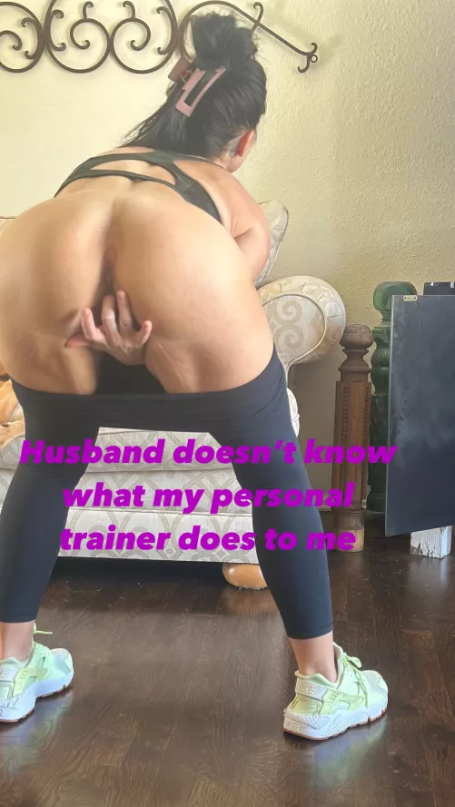 Personal trainer gets me so wet (F)