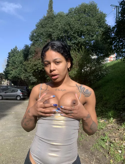 The best way to hail a taxi